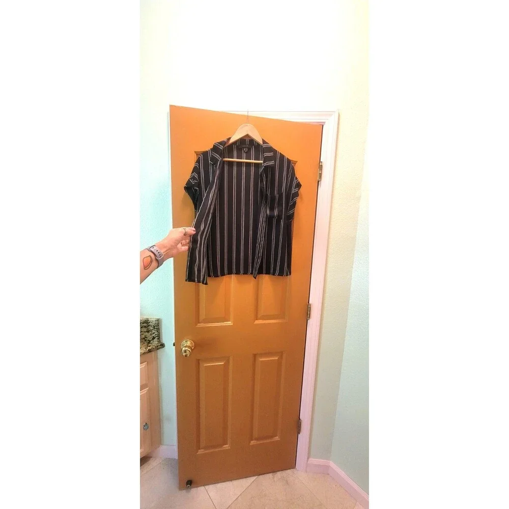 Atmosphere Black & White Stripe Womans Top Size 10